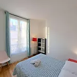 Papeete, Elegant ריימס