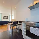 Papeete, Elegant * ריימס