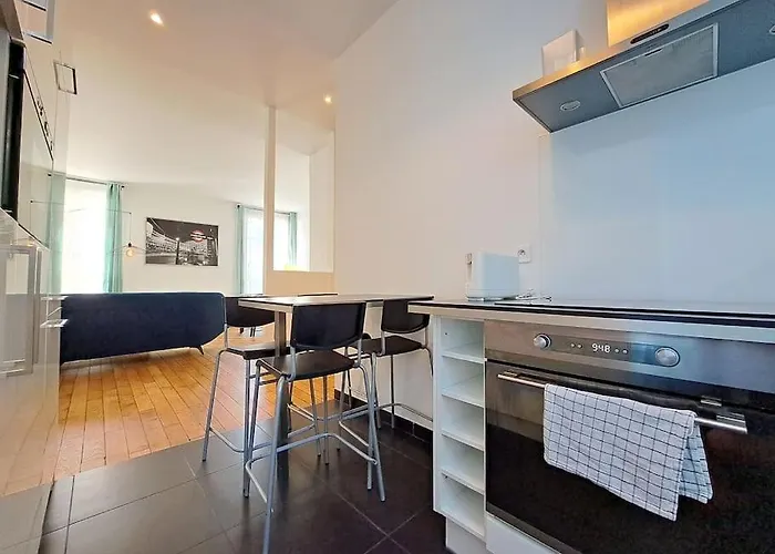 Papeete, Elegant * Reims