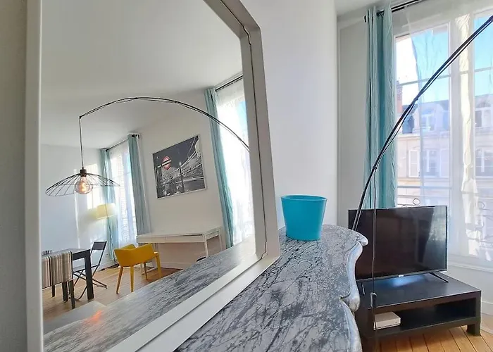 Papeete, Elegant Apartment Reims